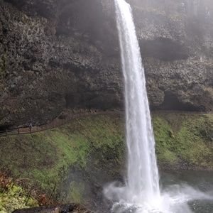 Meet your Posher, Raquel